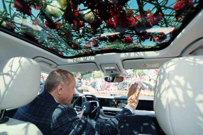 Cumhurbaşkanı Erdoğan Bursa’ya Togg aracıyla giriş yaptı