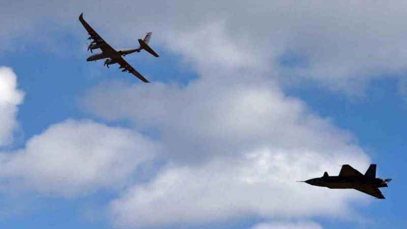 TEKNOFEST’te KIZILELMA ve AKINCI birlikte uçtu