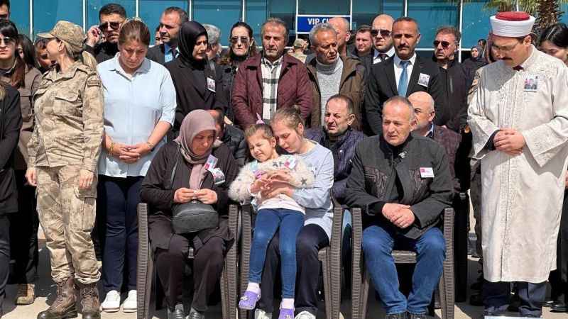 Mardin’de şehit olan Astsubay Üsçavuş Mehmet Gündüz asker törenle memleketine uğurlandı