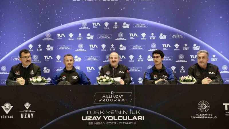 Uzay yolcuları zorlu testlerden başarıyla geçti