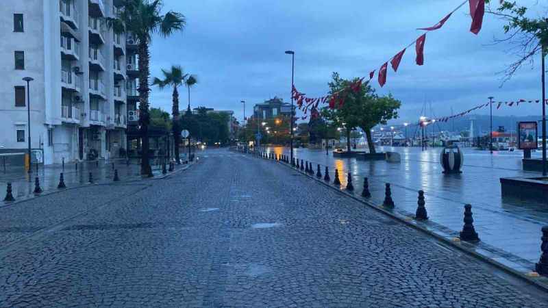 Çanakkale Eceabat açıklarında korkutan deprem