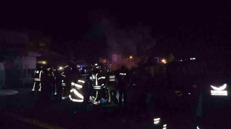 Hatay'da freni patlayan kamyon asker uğurlama eğlencesini savaş alanına çevirdi: 3 ölü