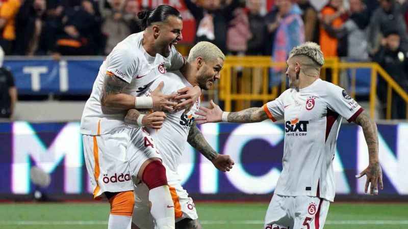 Galatasaray şampiyonluk için gün sayıyor