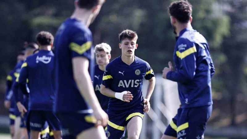 Fenerbahçe, Sivasspor maçı hazırlıklarını sürdürdü