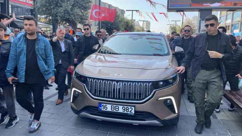 Togg’un direksiyonuna geçen Bakan Varank’a büyük ilgi