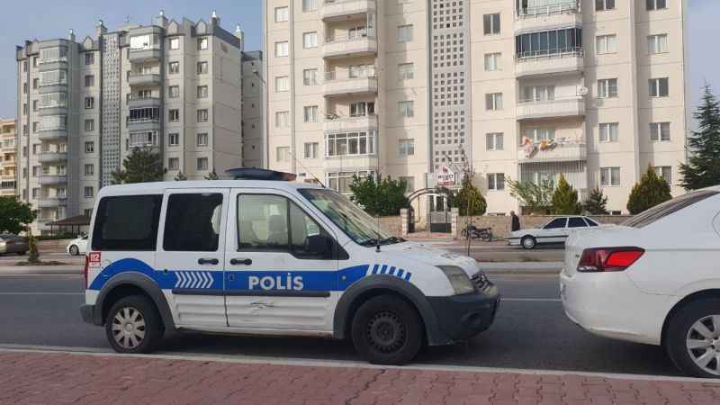 Kayseri'de asansör bekleyen yaşlı adam kalp krizi geçirip öldü