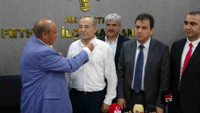 Gelecek ve DEVA Partisi’nin eski başkanları AK Parti’ye geçti