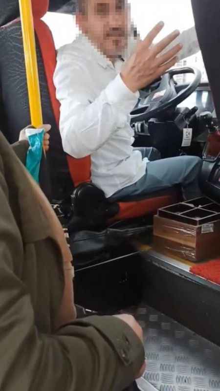 Minibüste ’bebek arabası’ tartışması