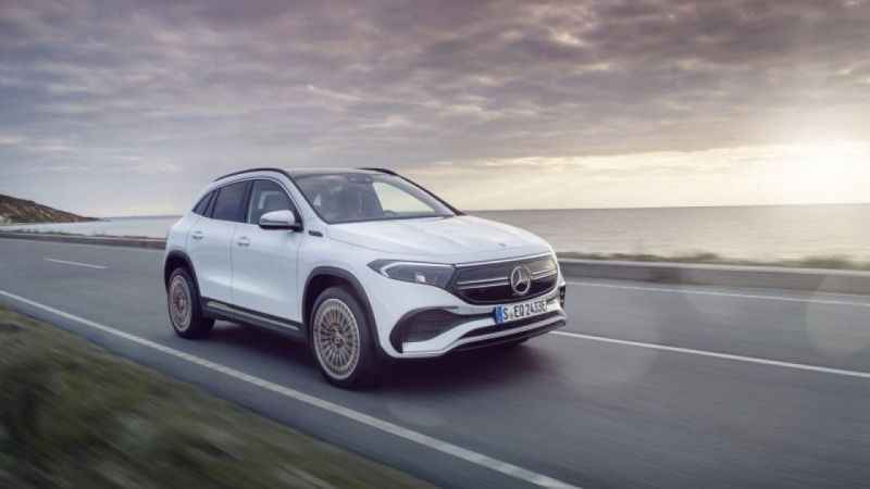 Mercedes EQ ailesinin 35 dakikada yüzde 80 şarj olan modelleri Türkiye'de