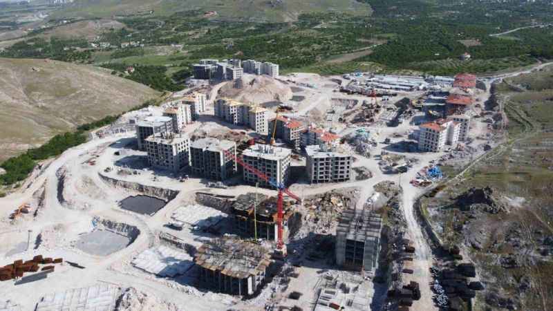 Malatya’da deprem konutları hızla yükseliyor