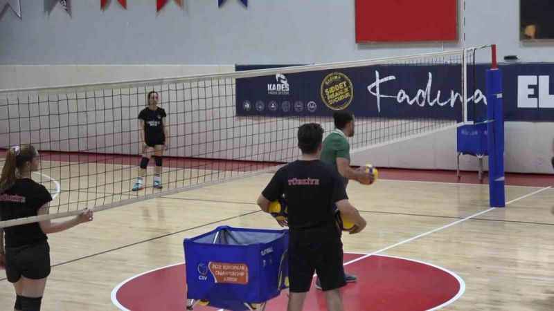 Milli voleybolcuların hedefi Avrupa şampiyonluğu