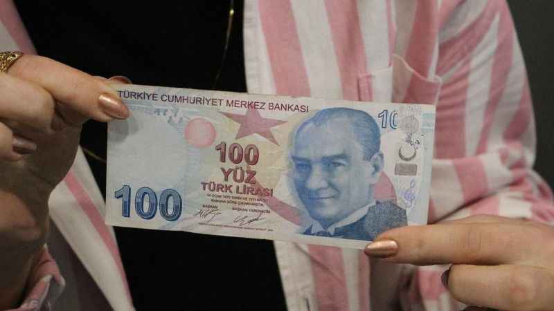 Hatalı basılan 100 lira 100 bin liraya satışta