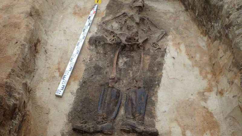 Polonya’da 128 kişilik toplu mezar bulundu