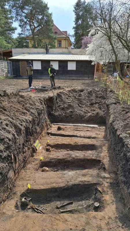 Polonya’da 128 kişilik toplu mezar bulundu