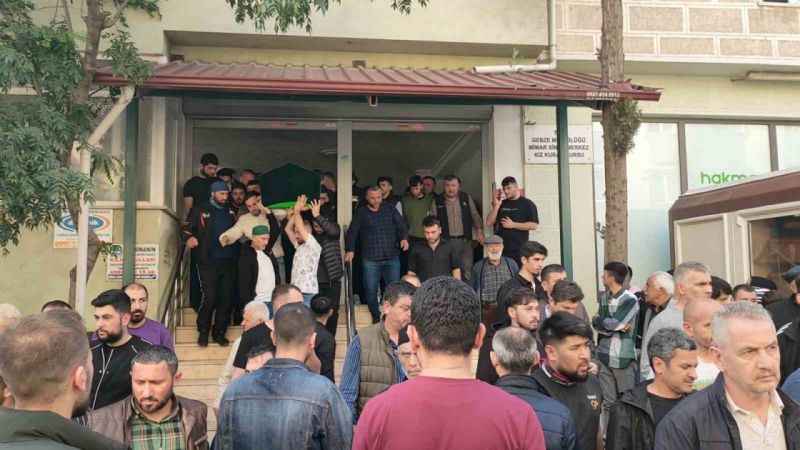 Kazada hayatını kaybeden motokurye Gürkan Demir defnedildi