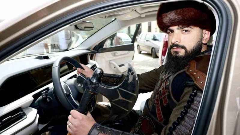 Türklerin ilk aracıyla son aracı yan yana