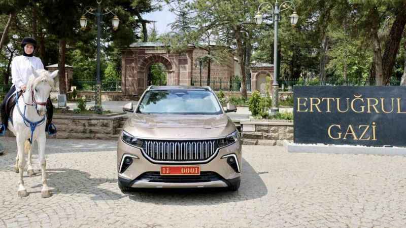 Türklerin ilk aracıyla son aracı yan yana