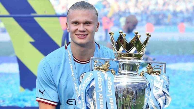 Premier Lig’de sezonun futbolcusu gol makinesi Erling Haaland