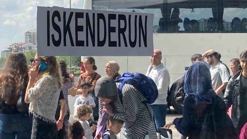 Depremzedeler seçim için memleket yolunda