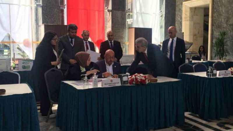 TBMM’de milletvekili kayıtları devam ediyor