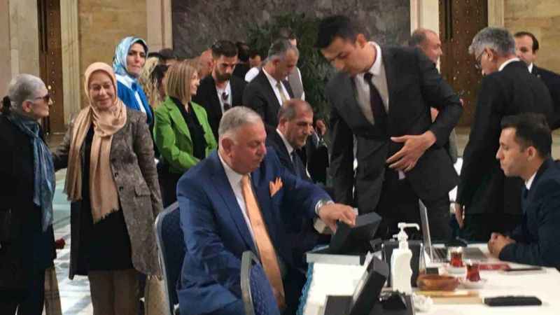 TBMM’de milletvekili kayıtları devam ediyor