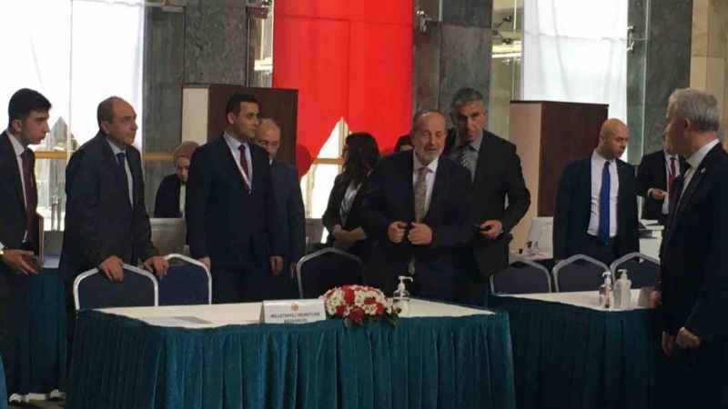 TBMM’de milletvekili kayıtları devam ediyor