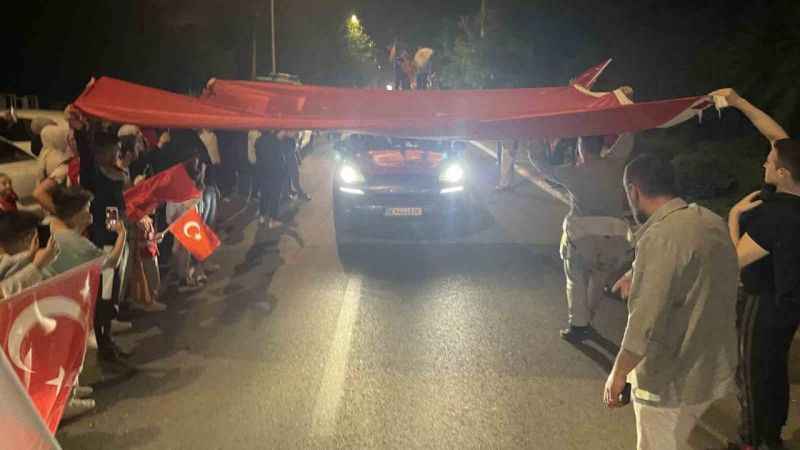 Cumhurbaşkanı Erdoğan’ın zaferi Üsküp’te coşkuyla kutlandı