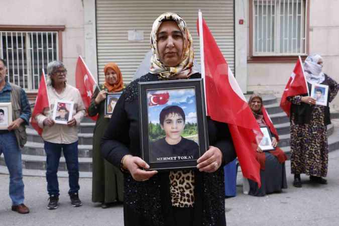 Evlat nöbeti tutan ailelerden Cumhurbaşkanı Erdoğan’a tebrik