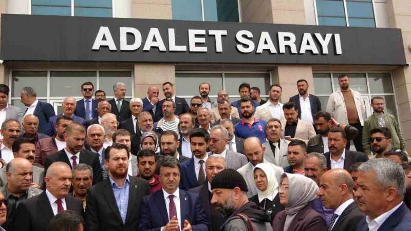 AK Parti Van milletvekilleri mazbatalarını aldı