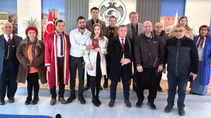 Vize yüzünden İsveç’teki eşinin yanına gidemiyor