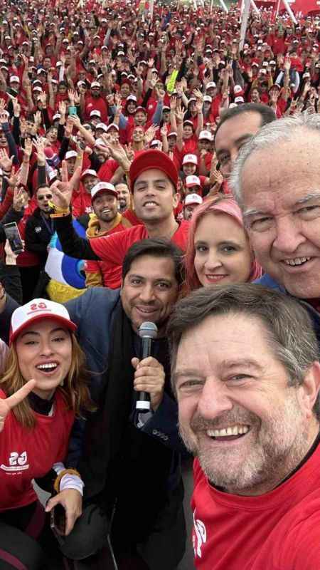 Şili en büyük bisiklet figürü ile rekor deniyor