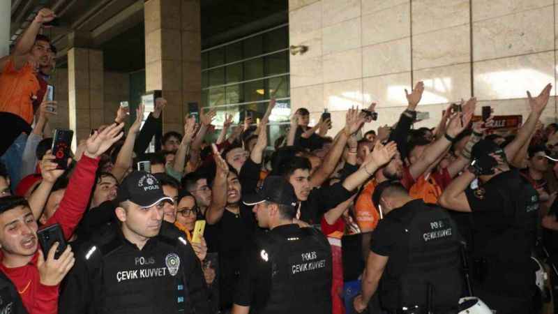 Galatasaray’a Ankara’da şampiyon gibi karşılama