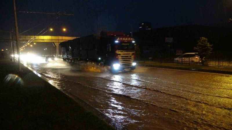 Malatya’yı sağanak vurdu