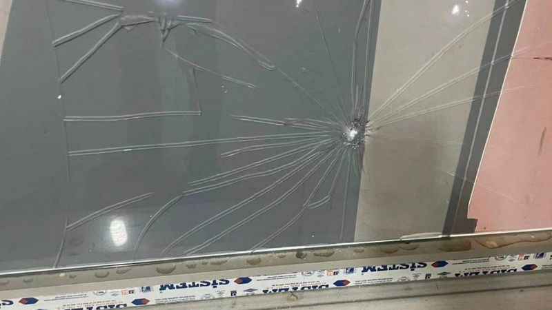 AK Parti İlçe Teşkilatı binasına saldırı