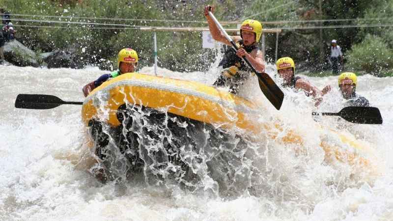 Yaz aylarında nüfusu 10'a katlanıyor