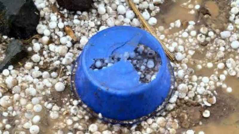 Siverek’te ceviz büyüklüğünde dolu yağdı