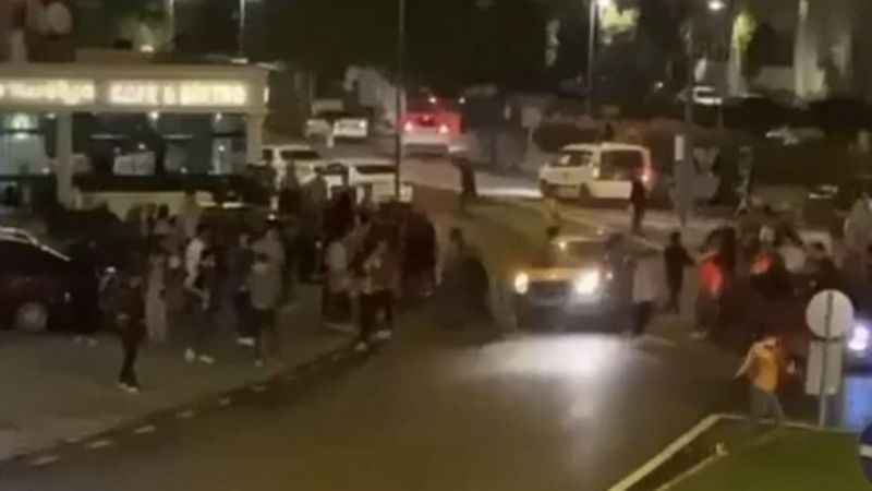 Kutlama yapan GS taraftarlarını ezdi