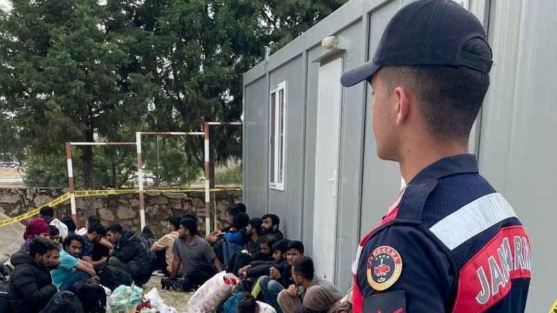 Didim’de 34 düzensiz göçmen yakalandı