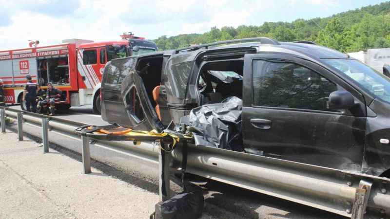 TEM'deki kazada Atalay Özdemir ve Ahmet Özdemir hayatını kaybetti