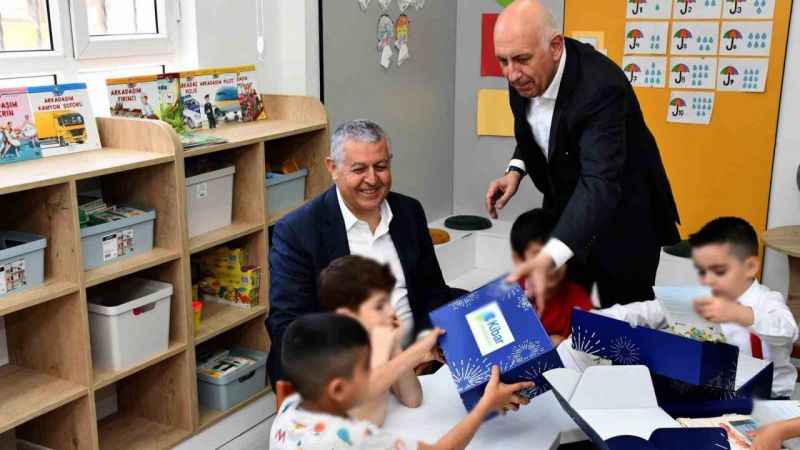 Kibar Holding’den depremzede çocuklara ziyaret