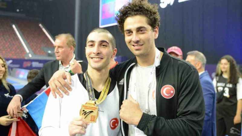 26. Dünya Tekvando Şampiyonası’nda çifte altın madalya