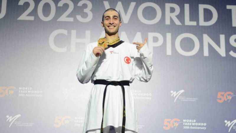 26. Dünya Tekvando Şampiyonası’nda çifte altın madalya