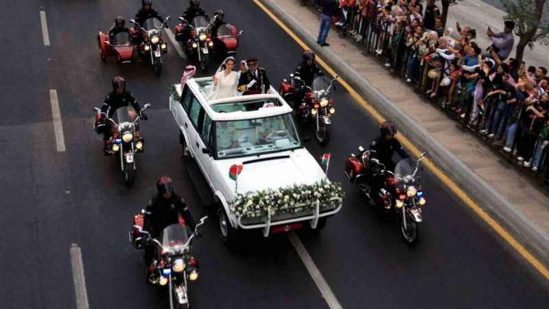 Ürdün Veliaht Prensi Al Hussein bin Abdullah, Suudi Arabistanlı Rajwa Al Seif ile evlendi