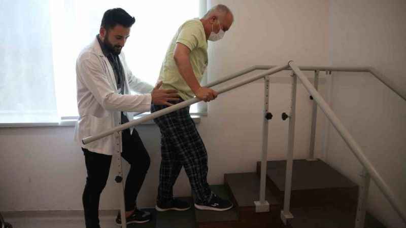 "Yürümesi çok zor" dediler, 5 ayda ayağa kalktı