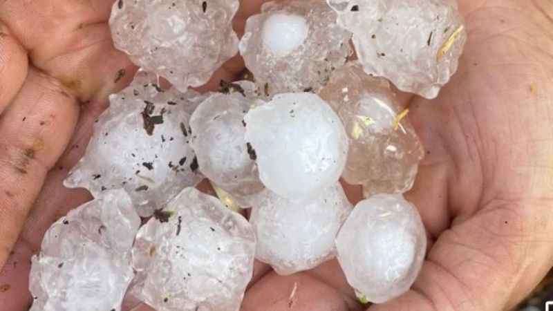 Kastamonu’da ceviz büyüklüğünde dolu yağdı