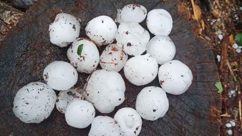 Kastamonu’da ceviz büyüklüğünde dolu yağdı