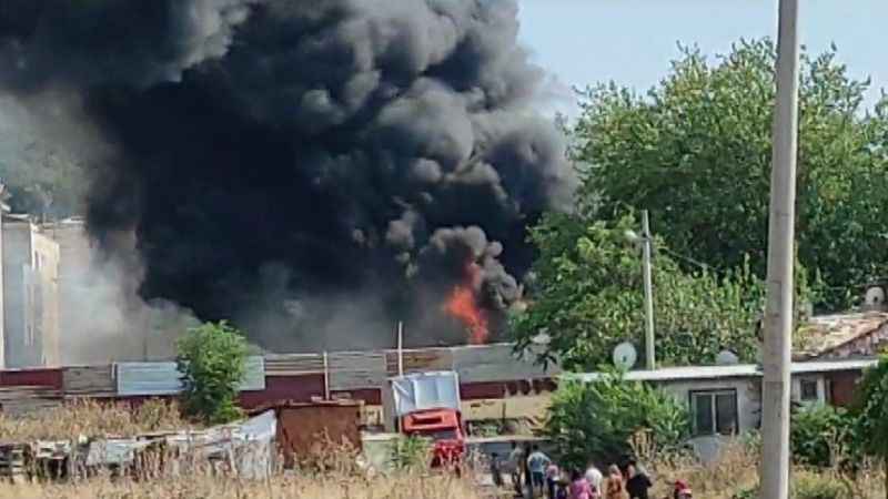İzmir’de hurda deposunda korkutan yangın