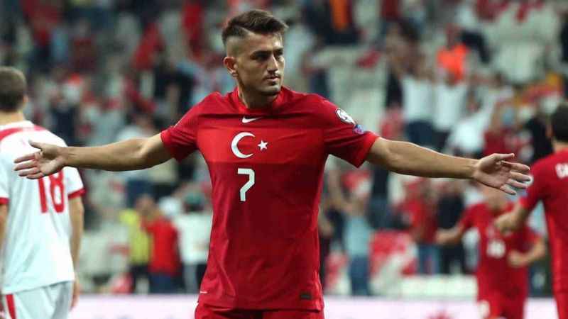 Fenerbahçe, Cengiz Ünder’i açıkladı