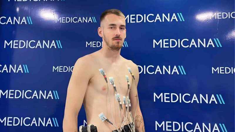 Sivasspor’un yeni transferi Roman Kvet sağlık kontrolünden geçti