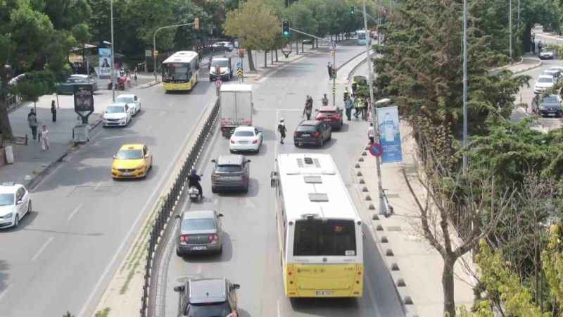 Kadıköy’de yayalara öncelik tanımayan sürücülere ceza yağdı